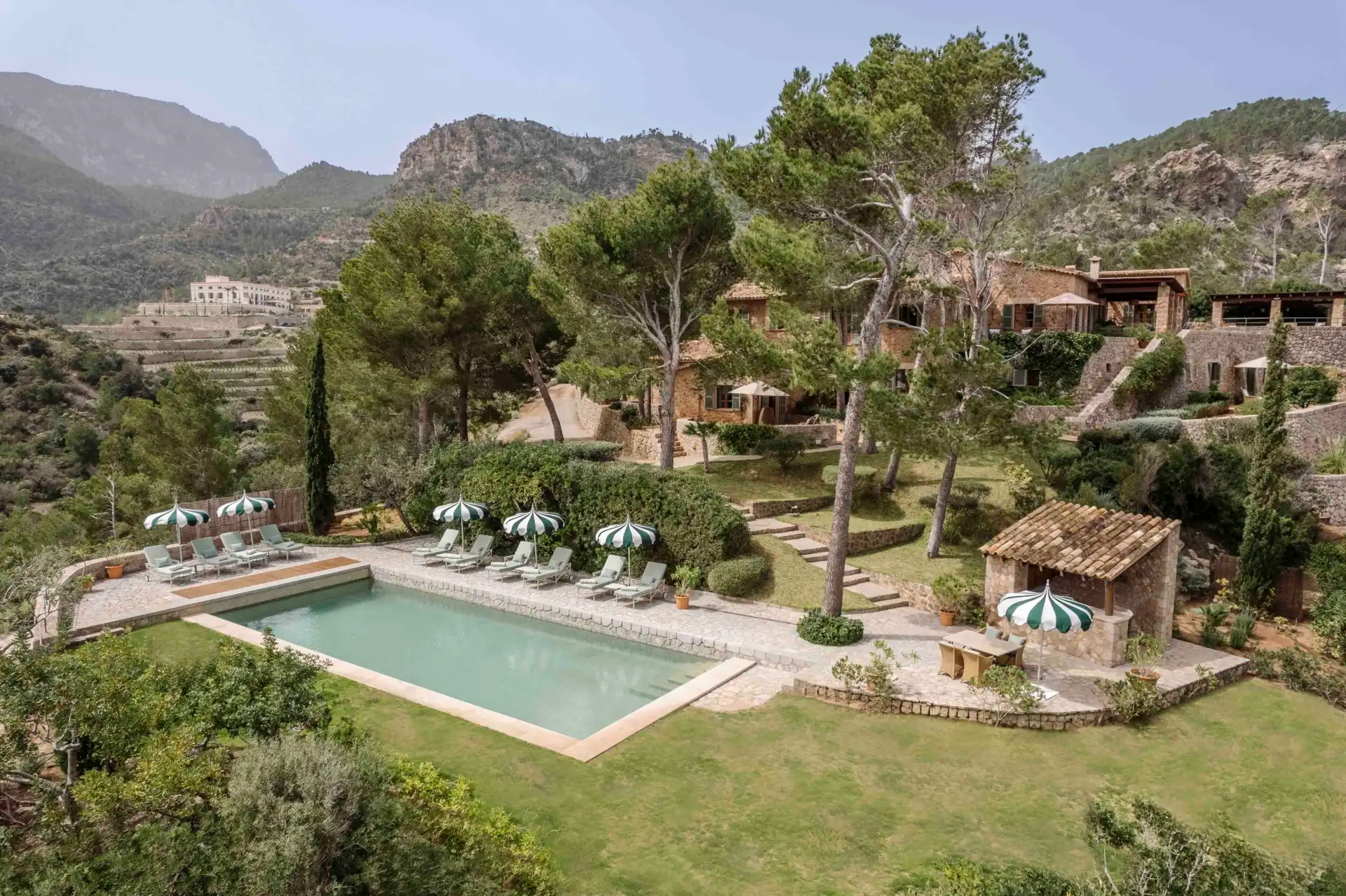  Luxury Villa in Banyalbufar. A serene retreat with a spacious pool and flourishing gardens.