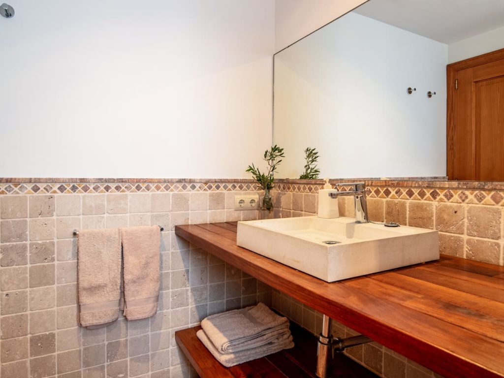 25-Island-homes-mallorca-luxury-holiday-villa-betlem-raco-de-betlem-bathroom